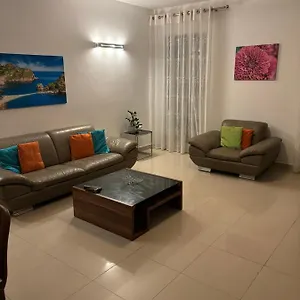 apt-belmonte-flat.hotelssaintjulians.com/